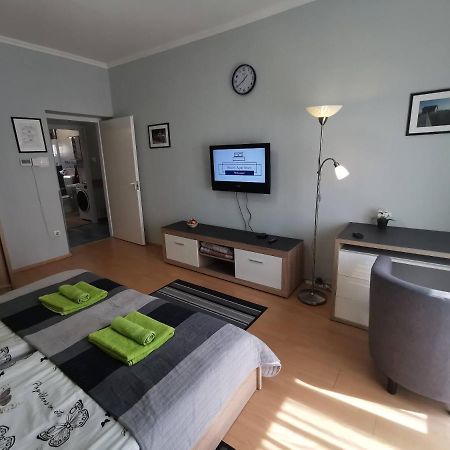 Smart Szallas Apartman Miskolc Exterior foto